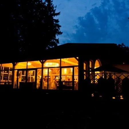 Gustav Guest house 3*